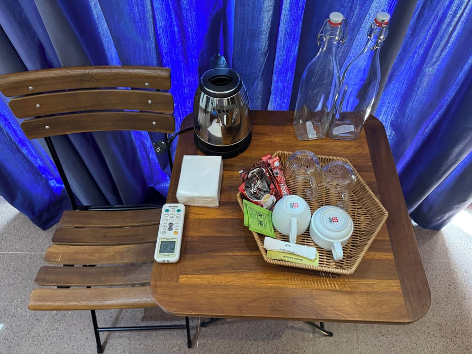 Luxury Double Room, Garden View | Coffee and/or coffee maker