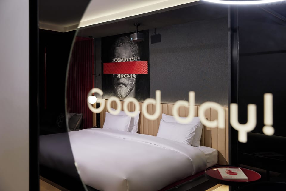 Standard Grand King Room (2.7m Bed) | Down comforters, in-room safe, blackout drapes, soundproofing