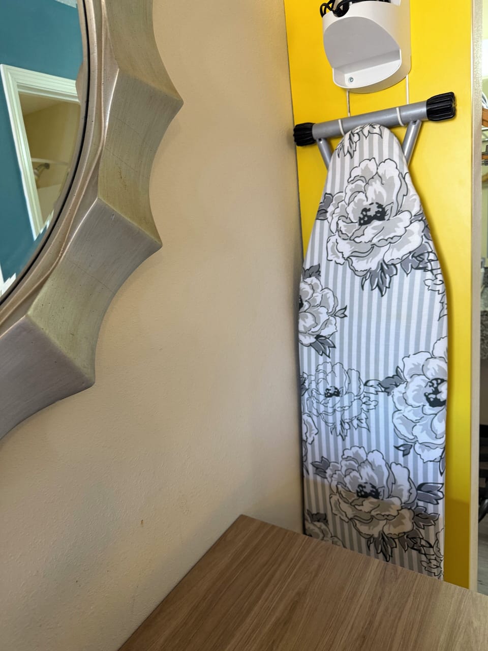 Standard Double Room, 2 Queen Beds, Non Smoking | Room amenity