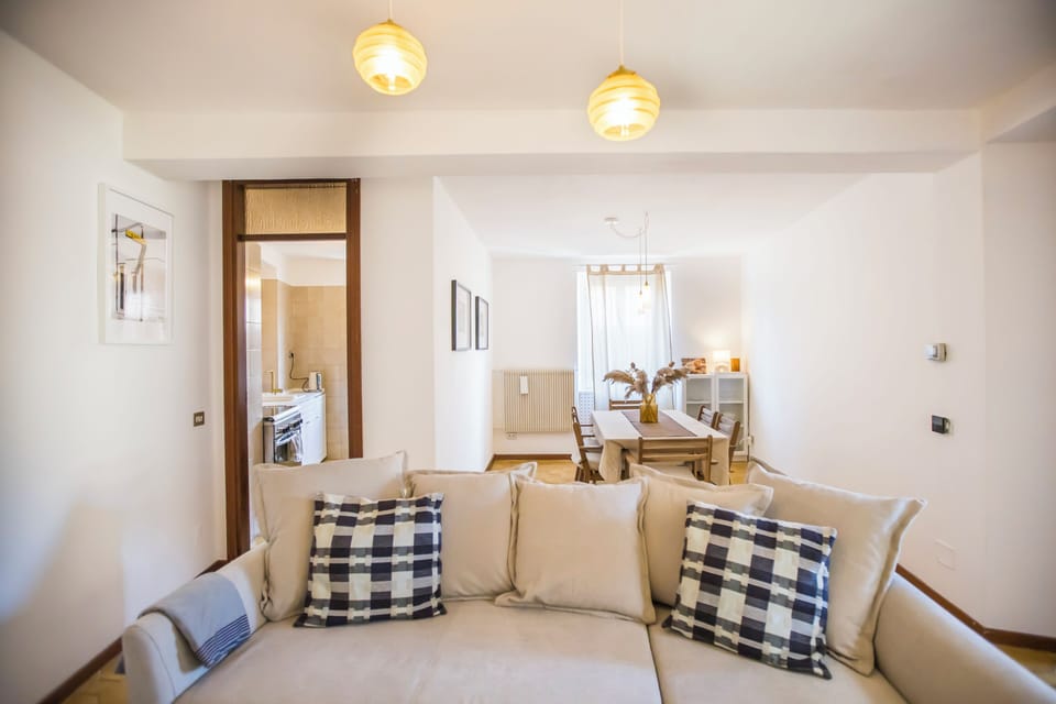Apartment, Patio, Courtyard View | Living area