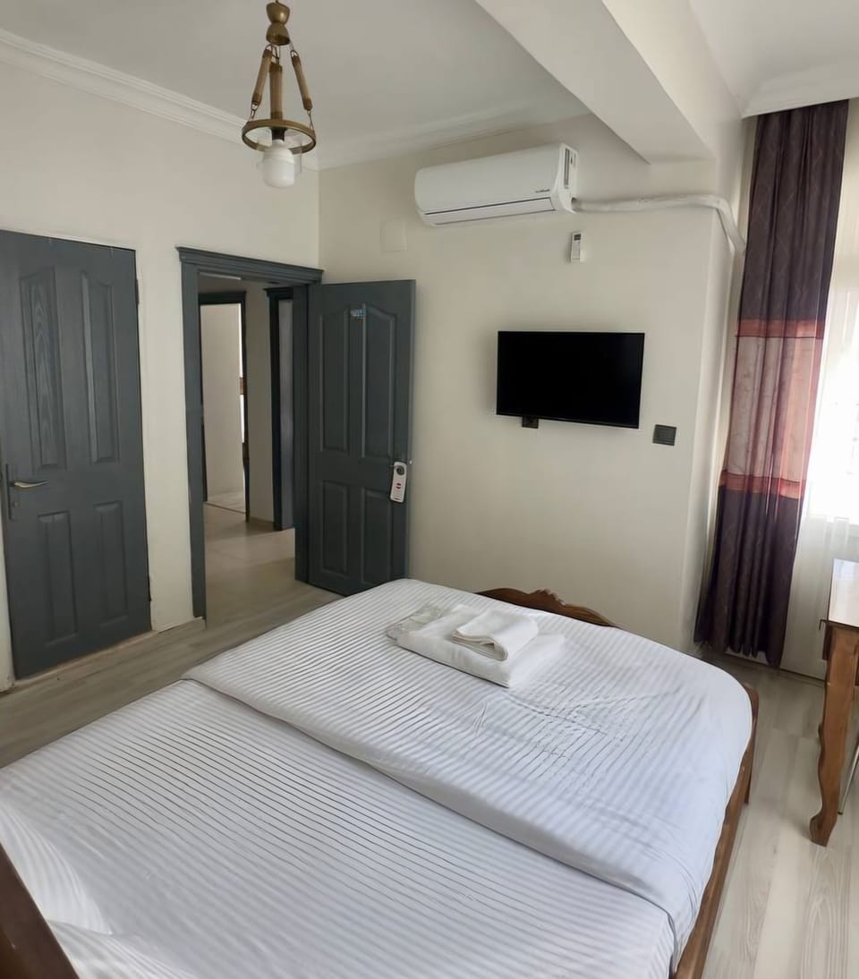 Classic Room, Balcony, City View | Free WiFi