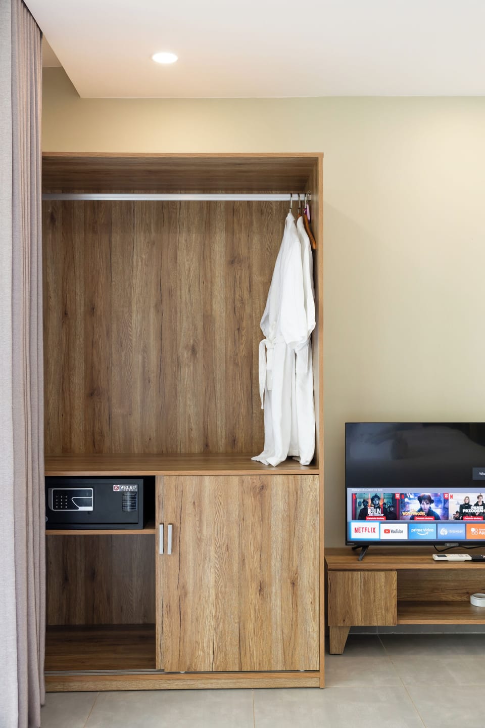 Deluxe Double Room | In-room safe, desk, laptop workspace, blackout drapes