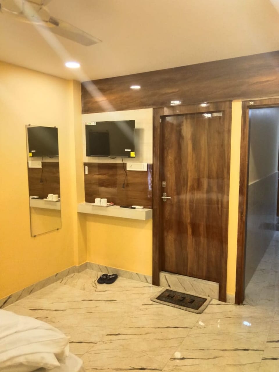 Deluxe Double Room, City View | Desk, free WiFi