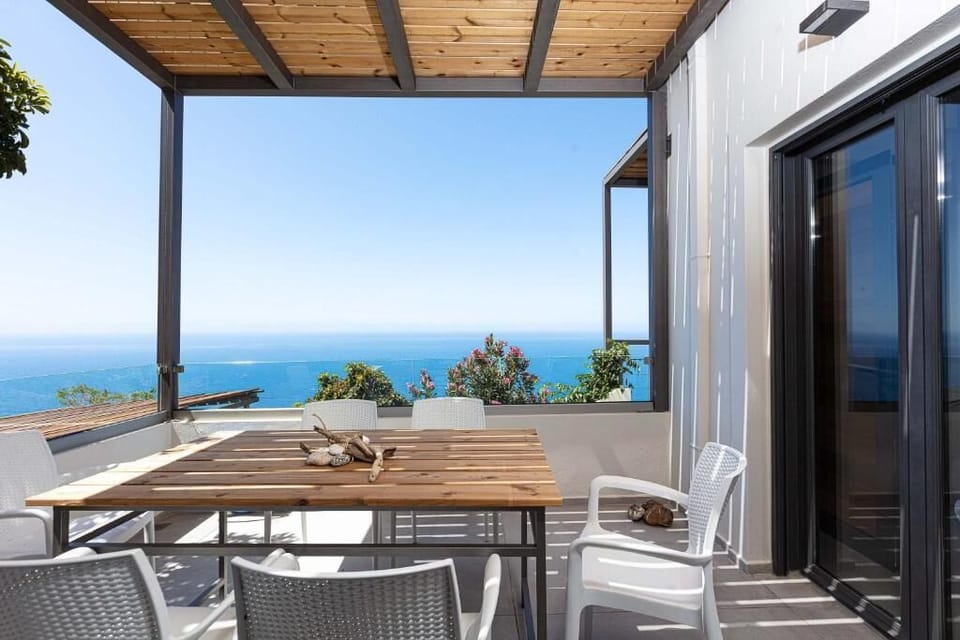 Beach/ocean view