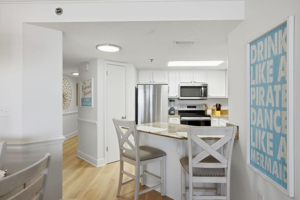 Condo, Multiple Beds (Phoenix 6 909) | Private kitchen