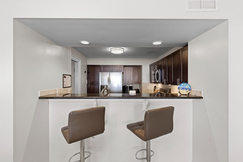 Condo, Multiple Beds (Horizons 1502) | Interior