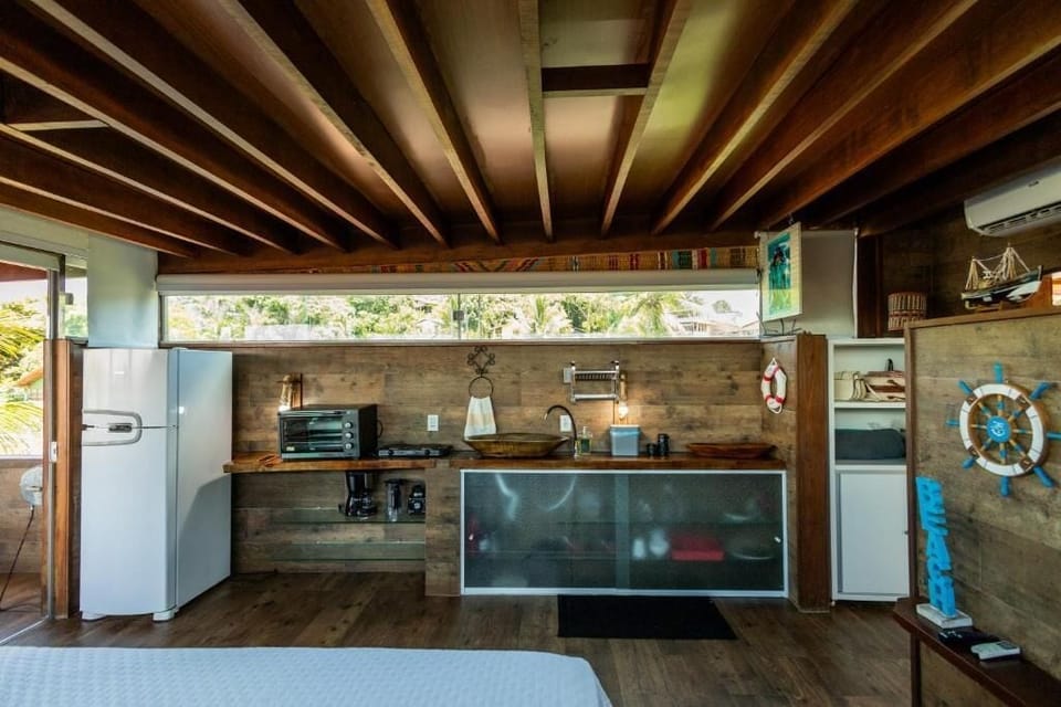 Deluxe Apartment, Balcony, Sea View | Private kitchen