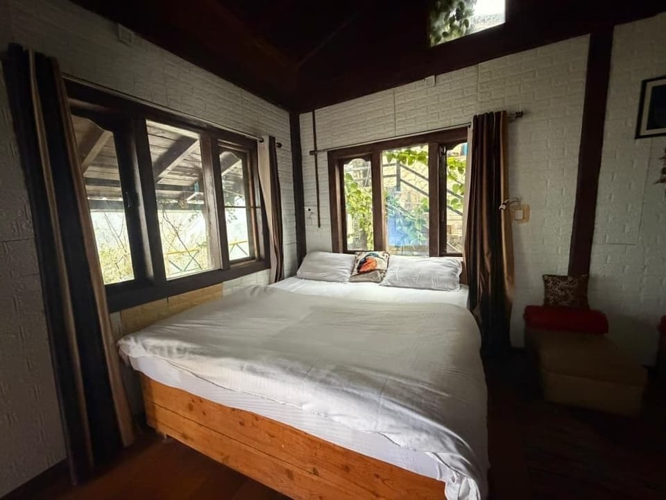 Executive Quadruple Room | Free WiFi