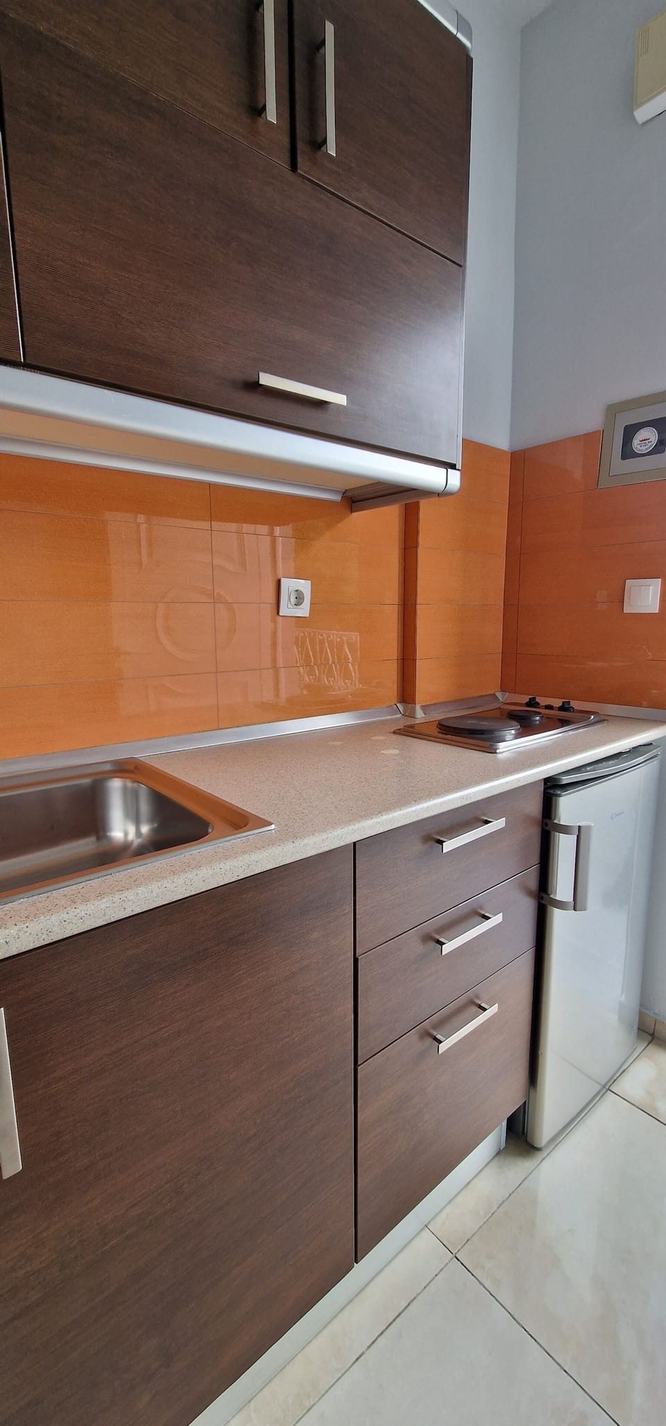 Classic Studio, Pool View | Private kitchen | Mini-fridge, stovetop, electric kettle, cookware/dishes/utensils