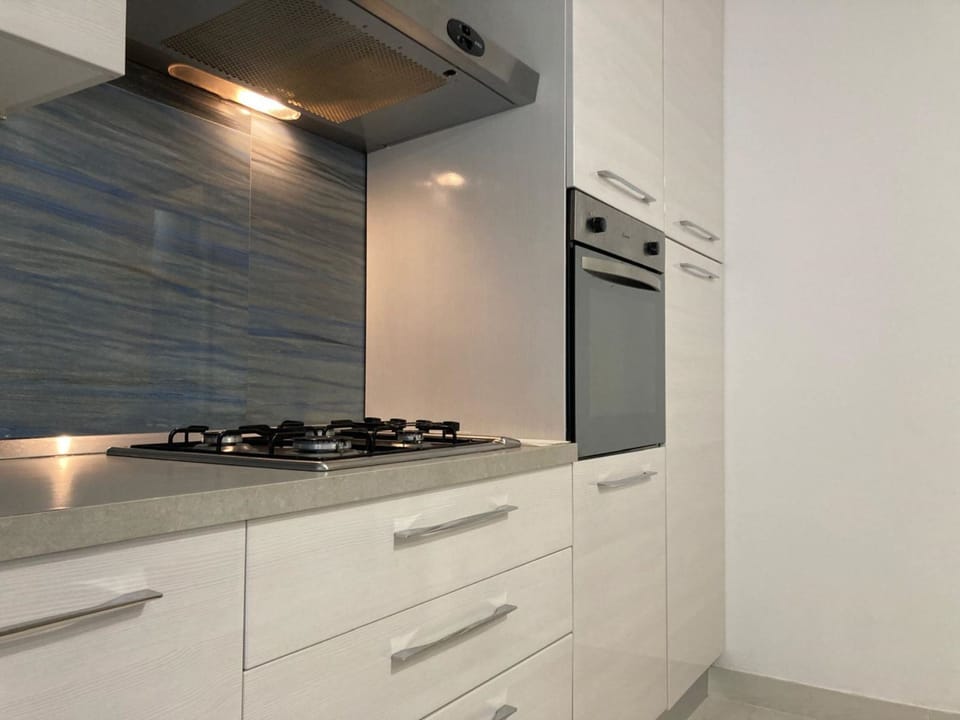Apartment, 2 Bedrooms, Patio, Garden View | Interior
