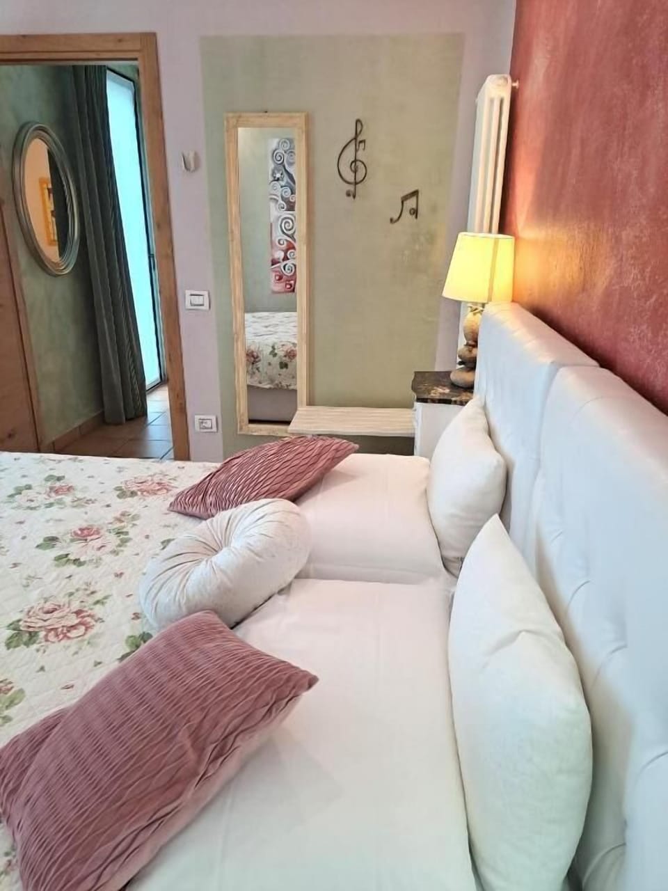 Family Room | WiFi (free)