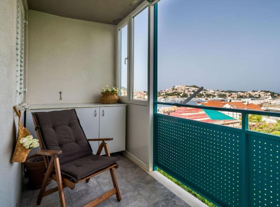 Apartment (One Bedroom Apartment with Balcony) | Balcony