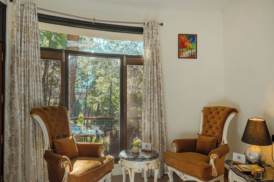 Deluxe Villa, Balcony, Garden View | Interior