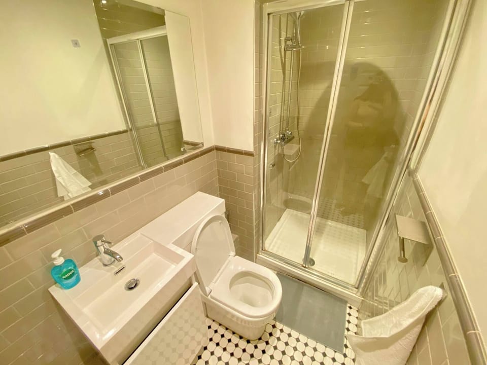 Apartment, 1 Bedroom, City View | Bathroom