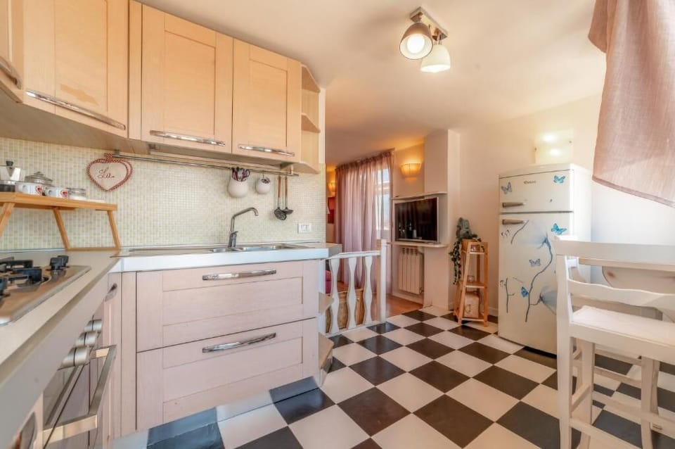 Fridge, oven, stovetop, espresso maker