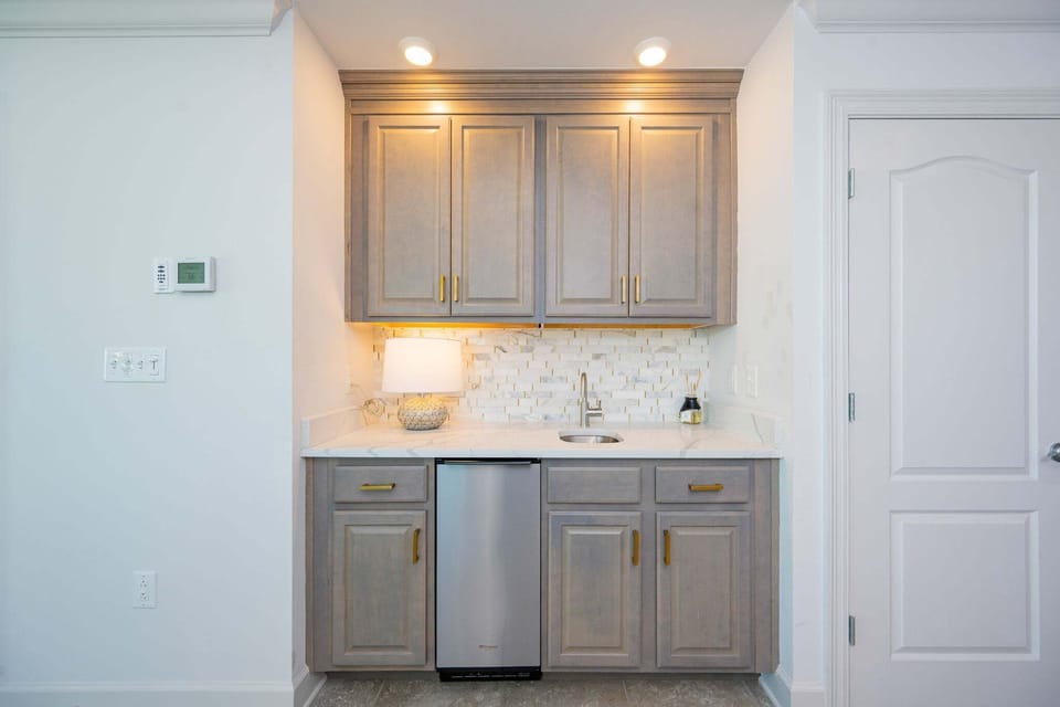 Condo, 4 Bedrooms | Interior