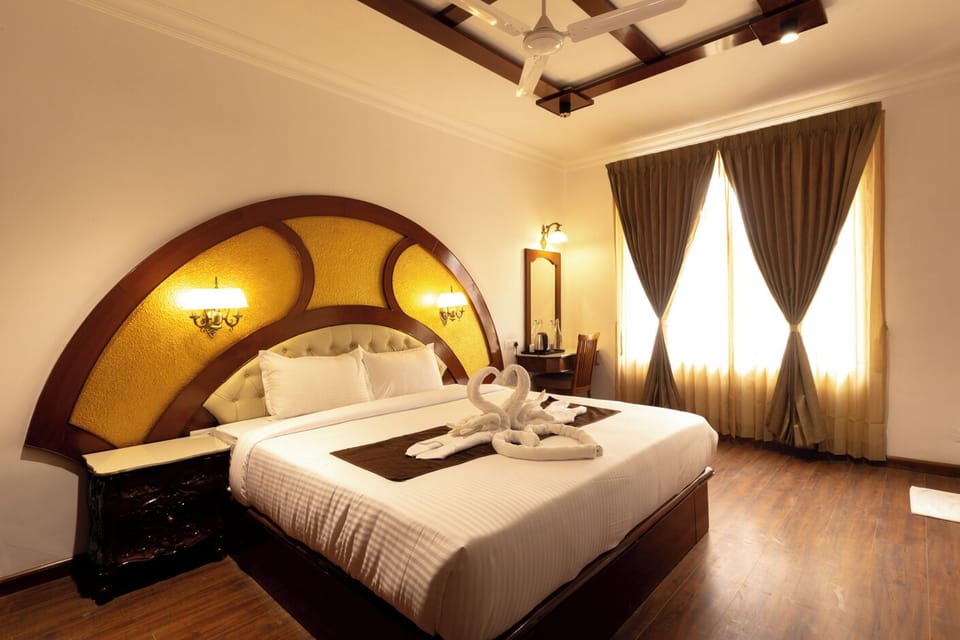 Luxury Suite | In-room safe, free WiFi