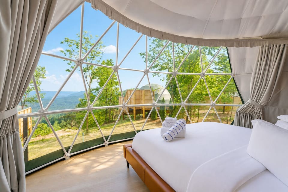 Luxe Dome | Premium bedding, free WiFi