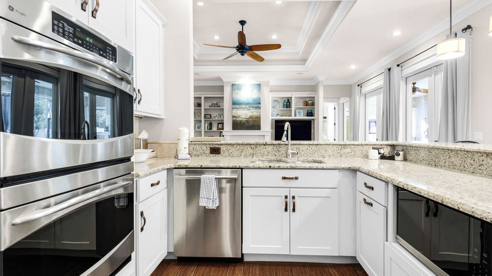 House, Multiple Beds, Pool Access, Pool View (Sea Breeze on 30A) | Private kitchen