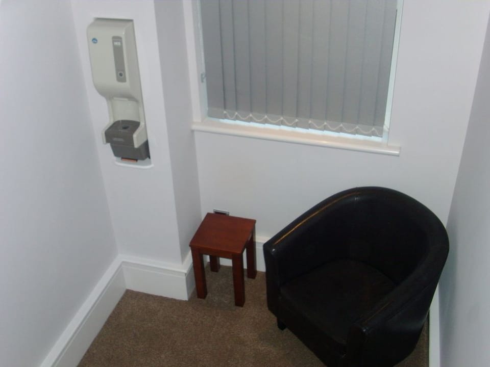 40-inch flat-screen TV with digital channels, TV