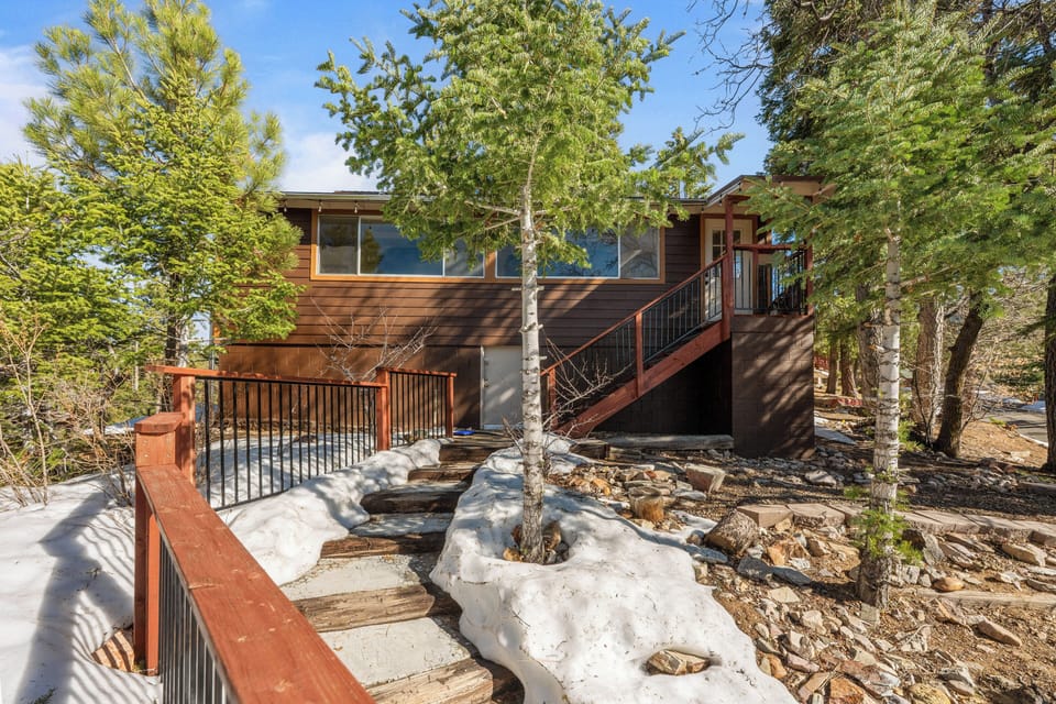 Basic Cabin, Mountain View | Exterior