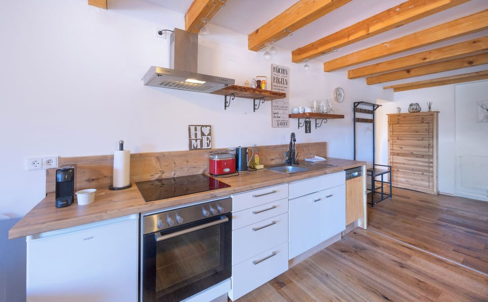 GM-Stays: Wellness Apt - Private Sauna und Garten , Reinigungsgebühr : 115 Euro | Private kitchen