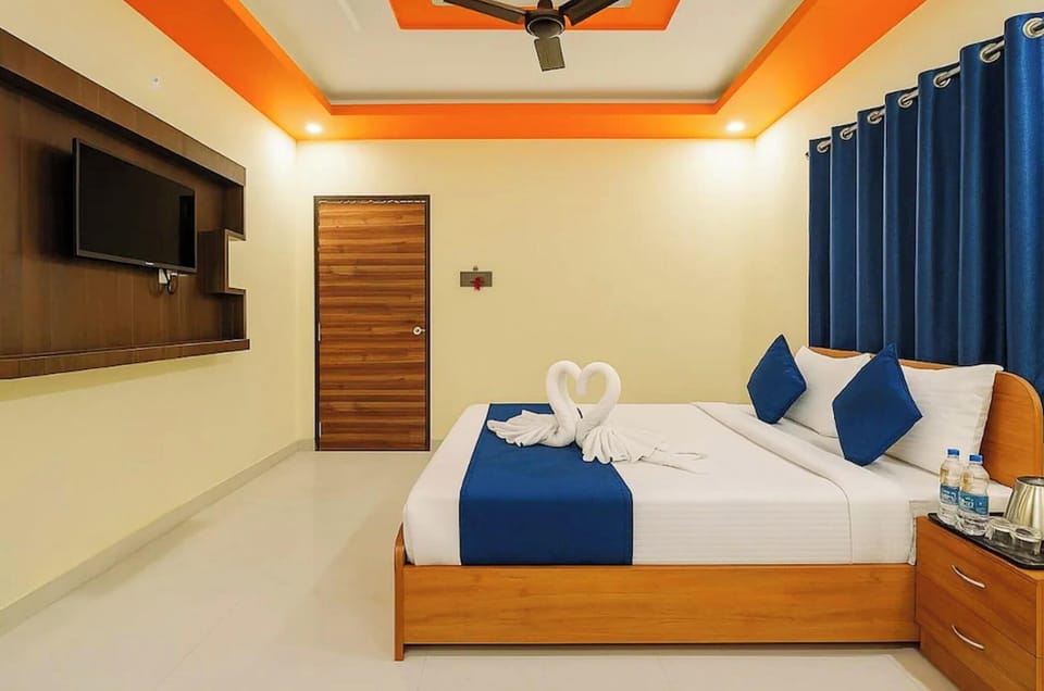 Hypo-allergenic bedding, desk, soundproofing, free WiFi