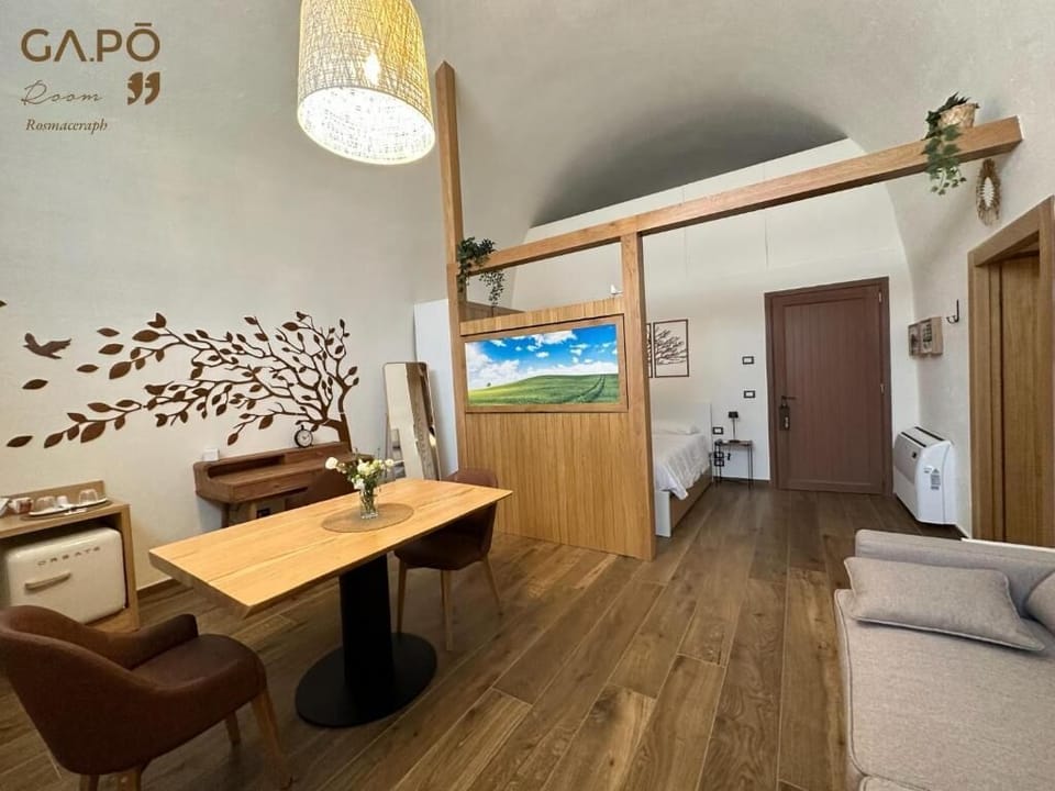 Deluxe Double or Twin Room, Patio, Courtyard View | In-room safe, blackout drapes, soundproofing, iron/ironing board