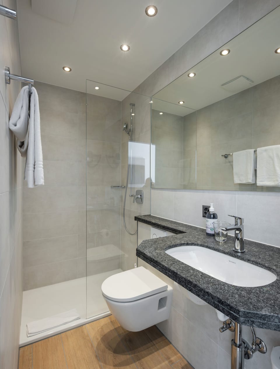 Standard Apartment, Garden View | Bathroom | Shower, hair dryer, towels, soap