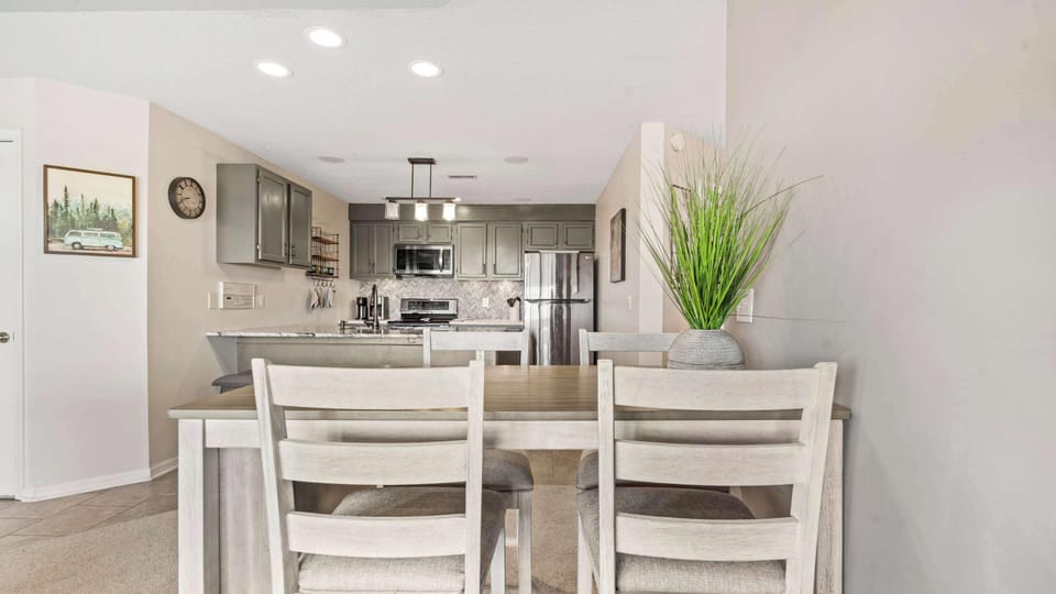 Condo, Multiple Beds, Patio (Sunset Ridge) | Dining