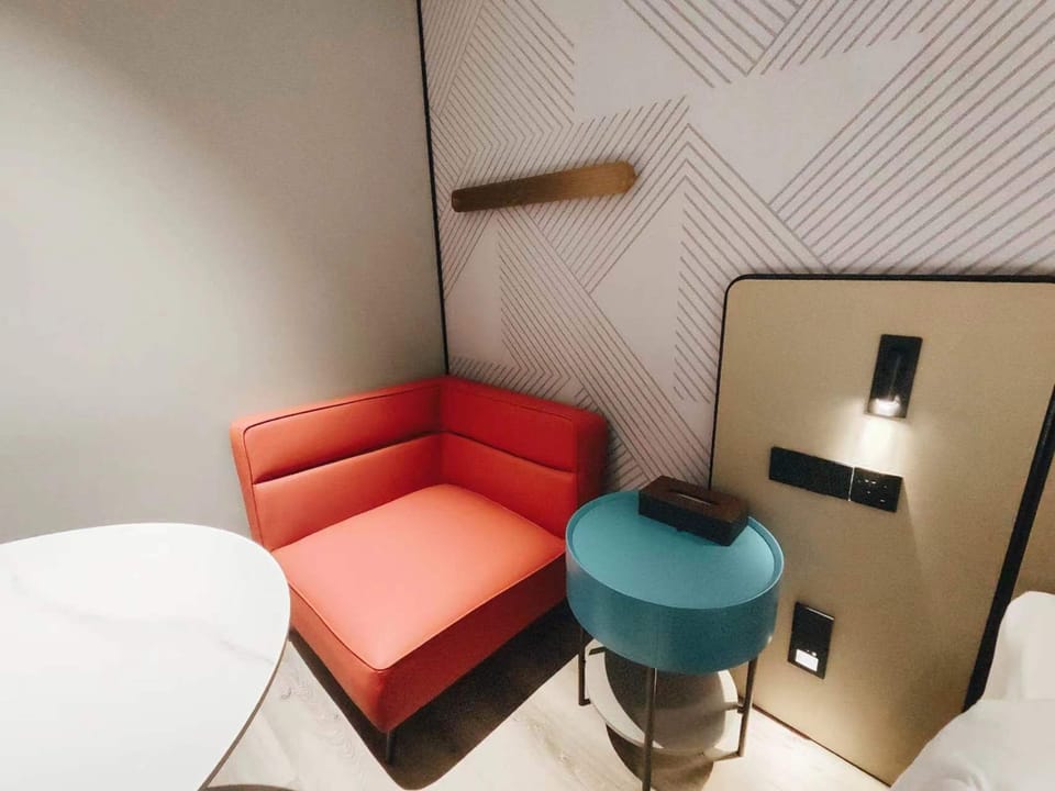 Business Twin Room, City View | Interior