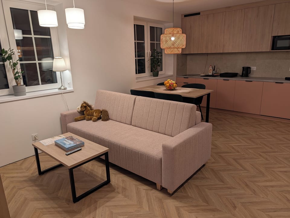 Deluxe Suite | Living area