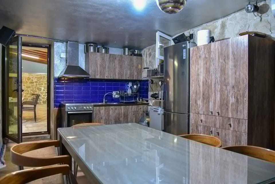 House, Smoking | 4 bedrooms