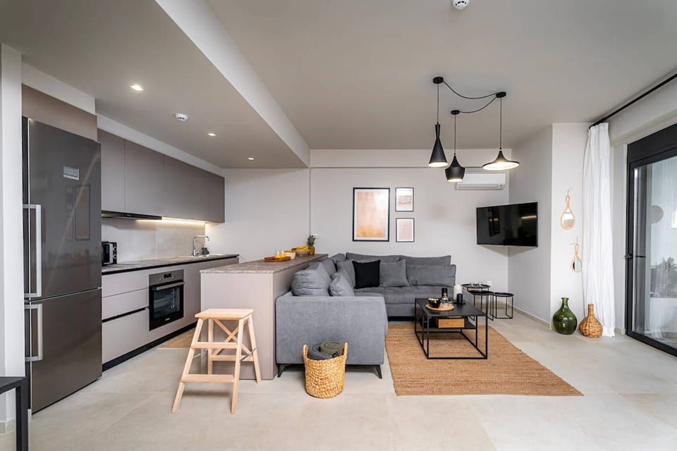 House, Smoking | 2 bedrooms, desk, soundproofing
