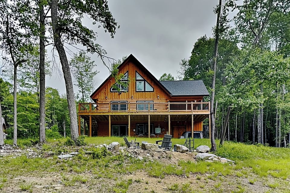 House (6 Bedrooms) | Front of property
