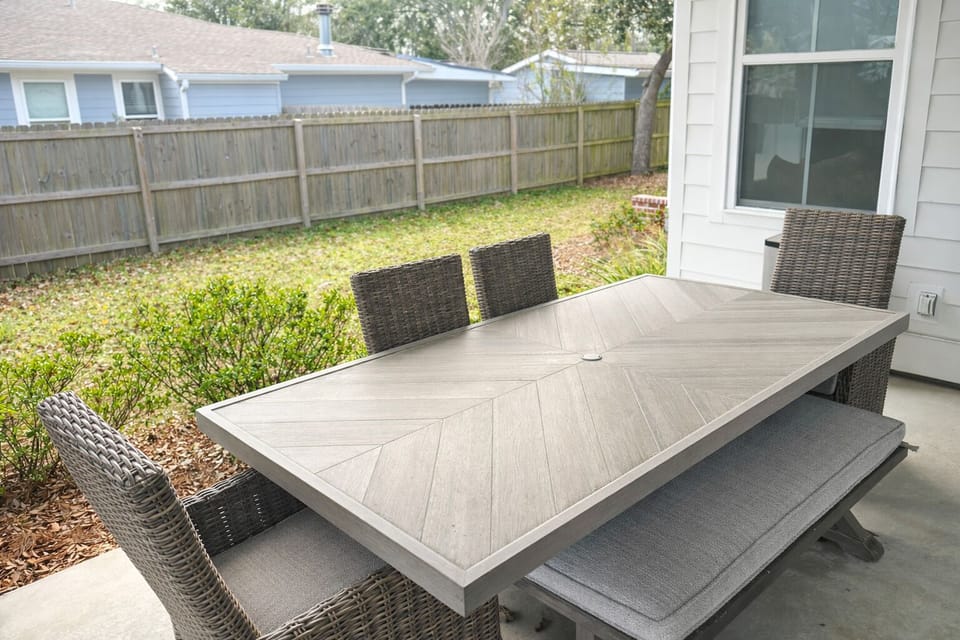 House | Outdoor dining
