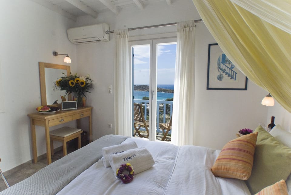 Standard Double or Twin Room | Minibar, free WiFi, bed sheets