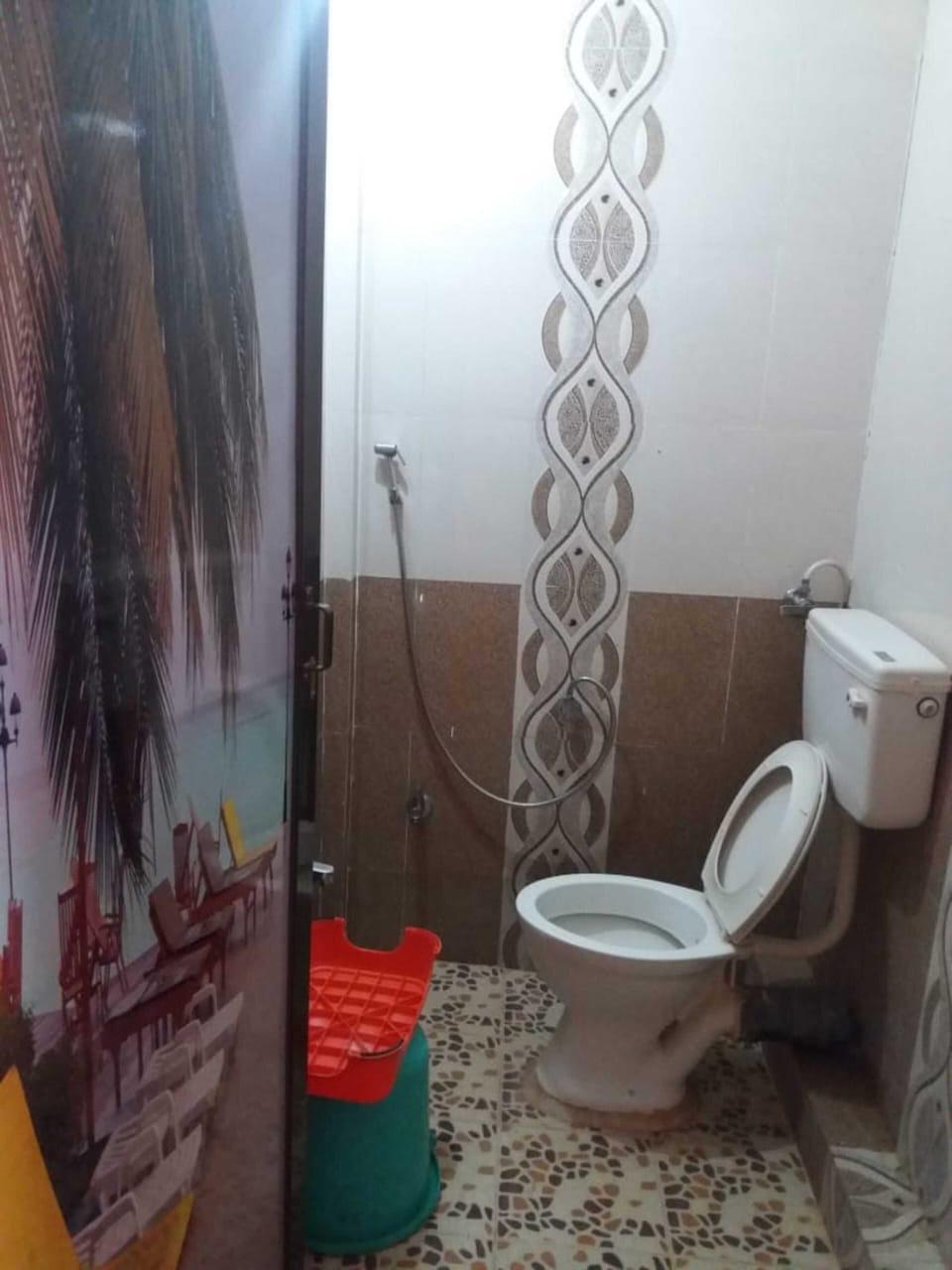 Shared Dormitory | Bathroom