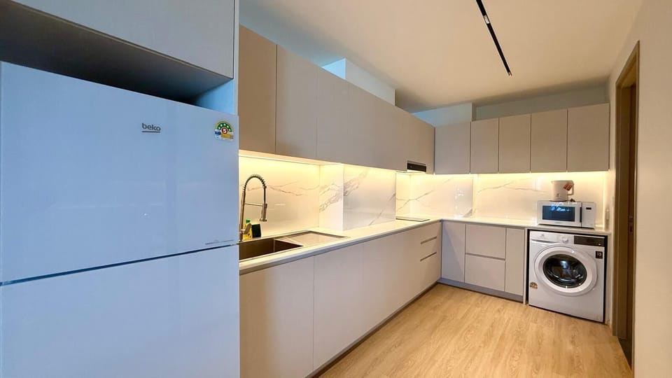 Apartment, 1 Bedroom, Accessible, Smoking | Laundry