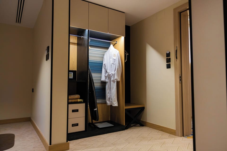 Junior Suite | Living area