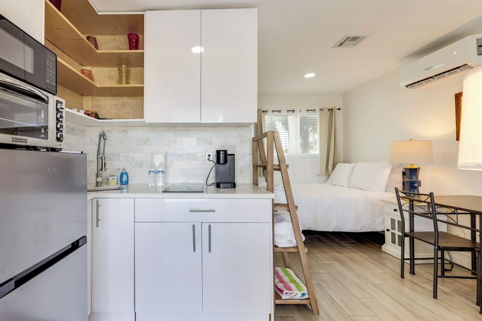 Apartment (0 Bedroom) | Interior