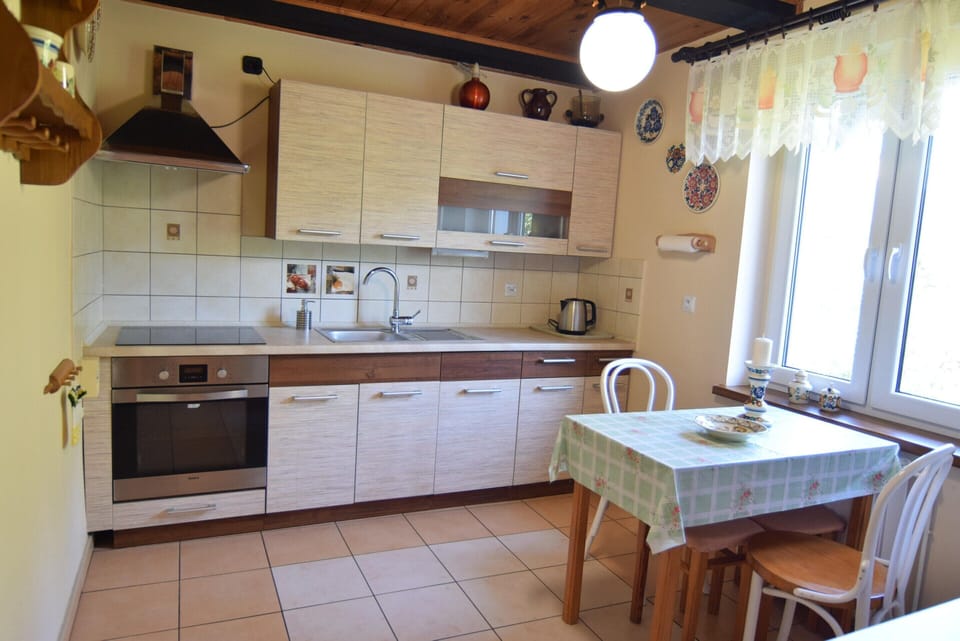 House | Private kitchen | Highchair