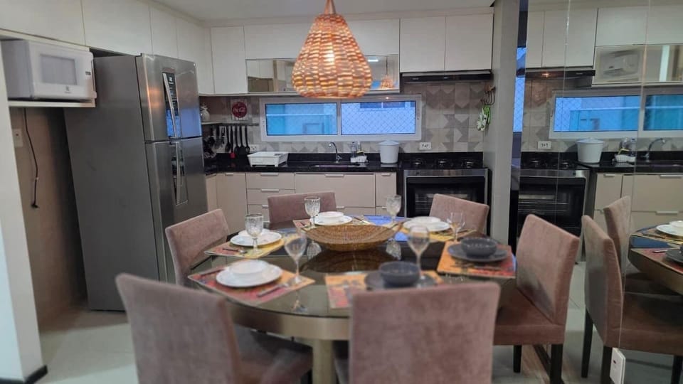 Basic Apartment, Lanai | Dining
