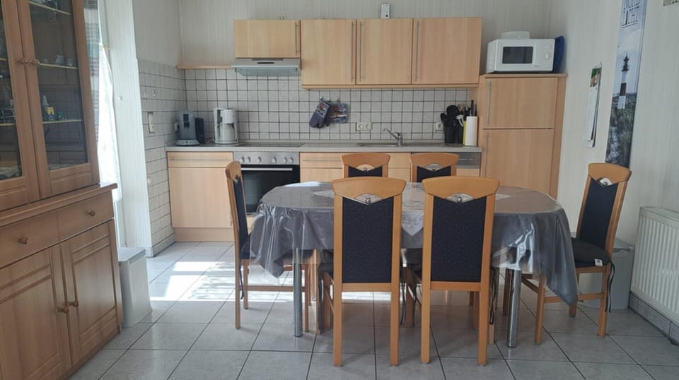 House | Private kitchen | Highchair