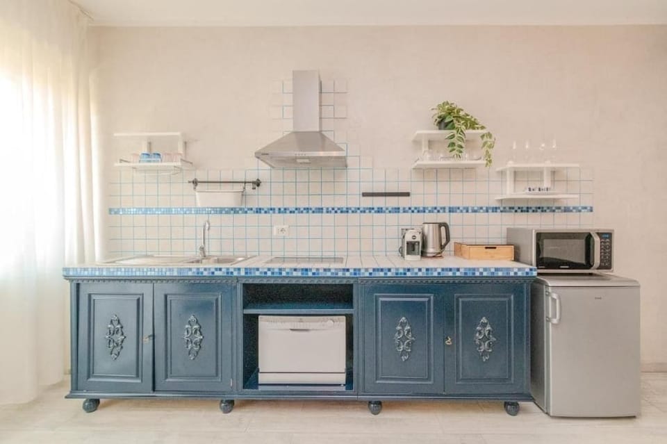 Apartment, City View | Private kitchen