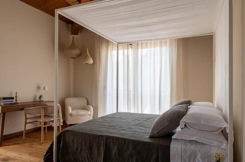 Premium bedding, pillowtop beds, free minibar items, desk