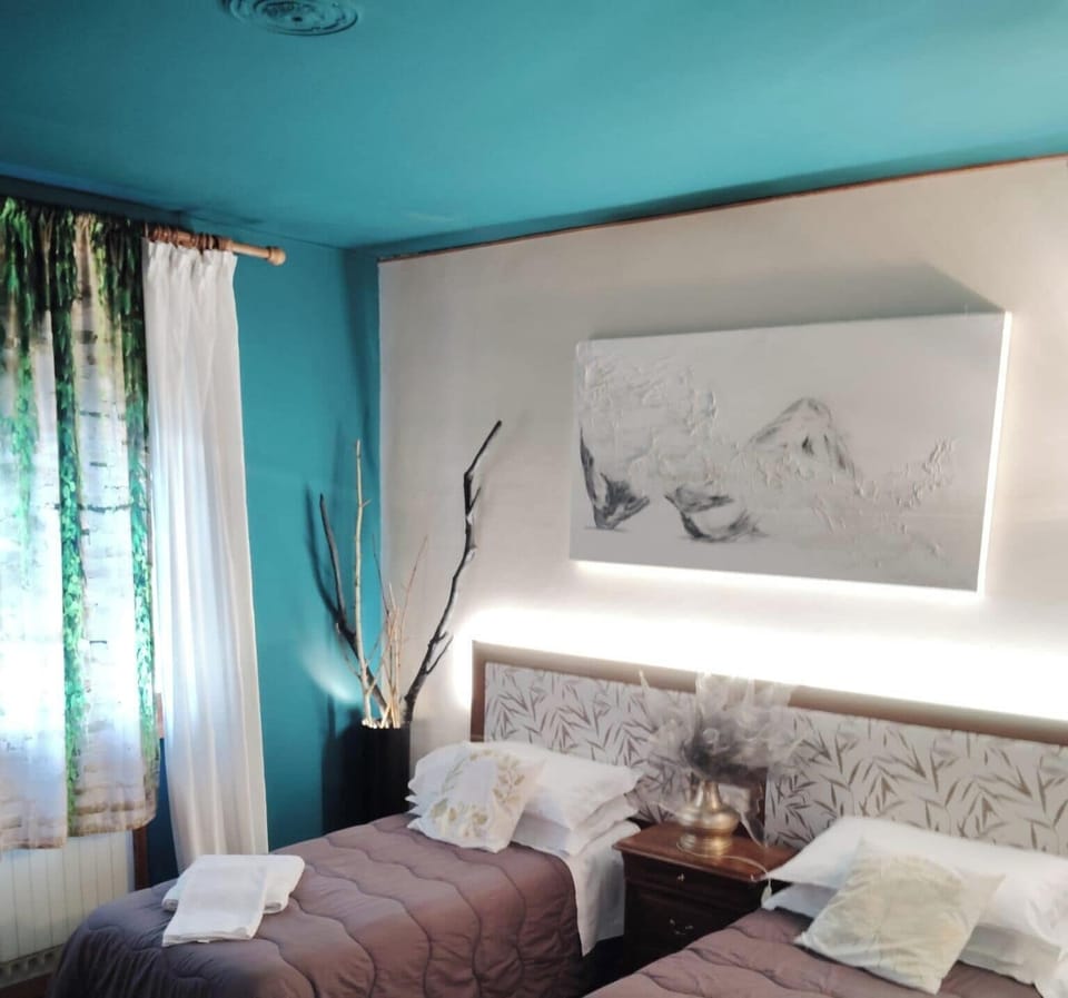 Comfort Twin Room | WiFi (free)