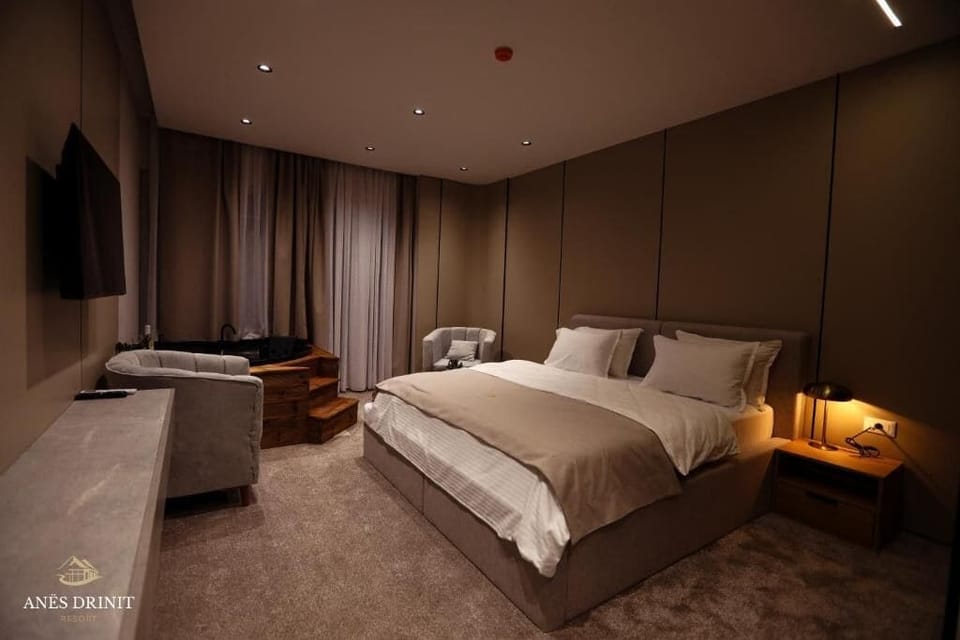 Double Room, Balcony, Garden View | In-room safe, blackout drapes, free WiFi