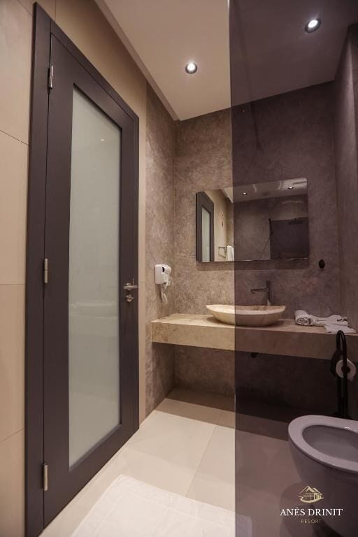 Double Room, Balcony, Garden View | Bathroom | Slippers