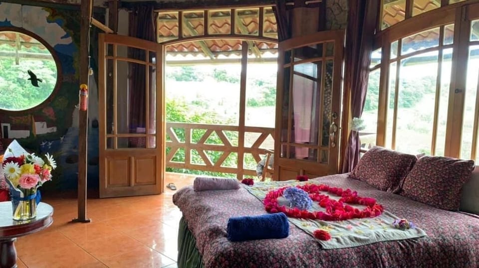 Classic Chalet, Balcony, Garden View | WiFi (free)